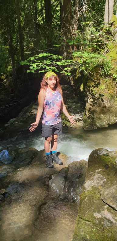 medium-magnetiseur-communication-animale-defunt-medecine-holistique-therapeute-animaux-energetique-sophrologue