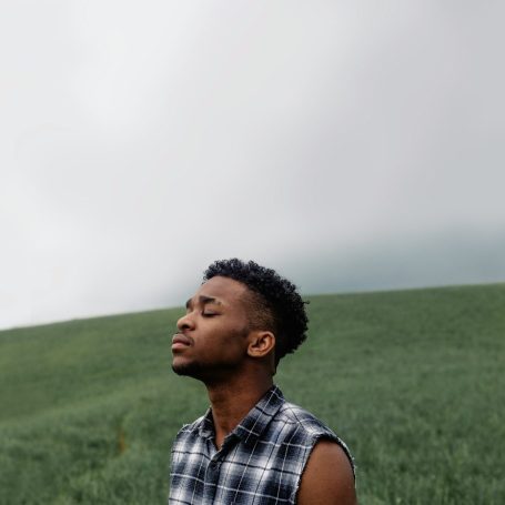 Agnès Auger thérapeute en libération émotionnelle. Se libérer et guérir de ses blessures émotionnelles.