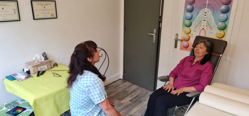 medium-magnetiseur-communication-animale-defunt-medecine-holistique-therapeute-animaux-energetique-sophrologue